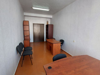 Oficiul mobilat de 19,00 m2 pentru 2-3 persoane pe str.Tighina,65. foto 3