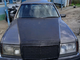 Mercedes Series (W124) foto 2