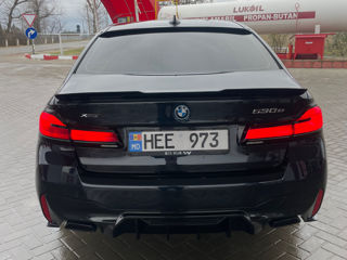 BMW 5 Series foto 6