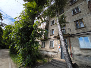 Apartament cu 2 camere, 46 m², Botanica, Chișinău foto 2