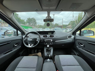 Renault Grand Scenic foto 10