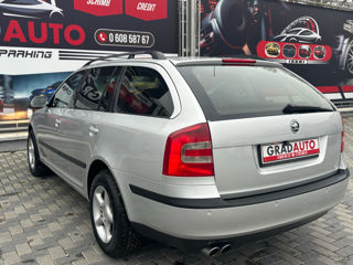 Skoda Octavia foto 8