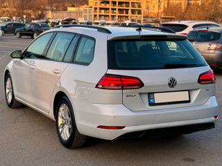 Volkswagen Golf foto 8