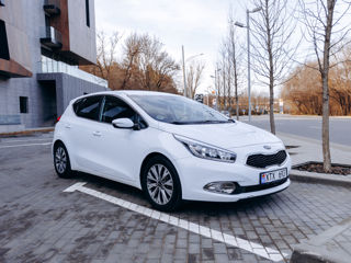 KIA Ceed foto 2