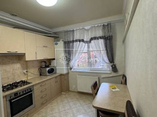 Apartament cu 2 camere, 48 m², Centru, Chișinău foto 3