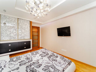 Apartament cu 2 camere, 80 m², Poșta Veche, Chișinău foto 3