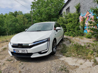 Honda Clarity фото 10