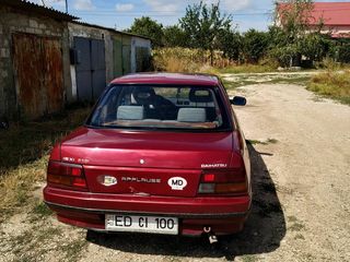 Daihatsu Applouse foto 4