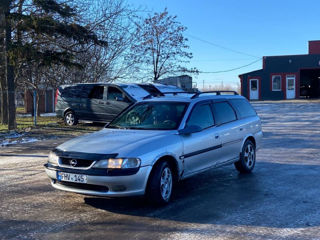 Opel Vectra foto 2