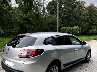 Renault Megane foto 2