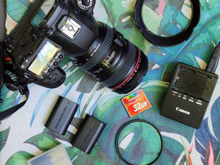 Фотоаппарат Canon EOS 5D Mark II и объектив EF 24-105mm f/4l IS USM
