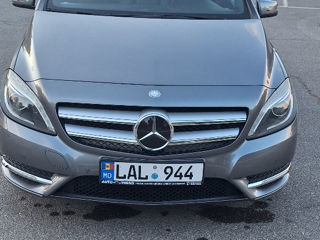 Mercedes B-Class foto 4