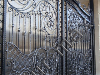 Перила, ворота, заборы, решётки, козырьки, металлические двери  и другие изделия из металла!! foto 4