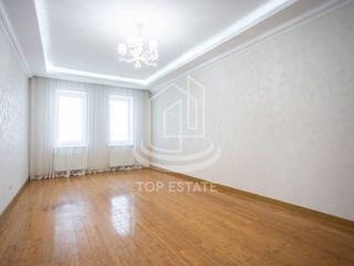 Apartament cu 2 camere, 83 m², Buiucani, Chișinău foto 3