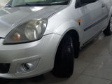 Ford Fiesta 5D foto 1