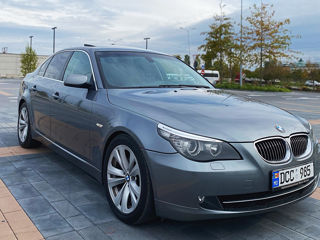 BMW 5 Series foto 2