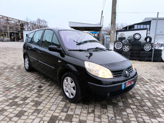 Renault Grand Scenic foto 3