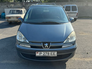 Peugeot 807 foto 1