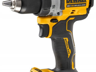 Masina de gaurit - insurubat pe acumulator/дрель-шуруповёрт аккумуляторная dewalt dcd800nt foto 2