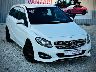 Mercedes B-Class foto 2