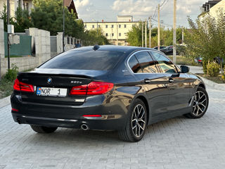 BMW 5 Series foto 5