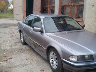 BMW 7 Series foto 2