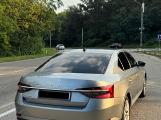 Skoda Superb foto 3