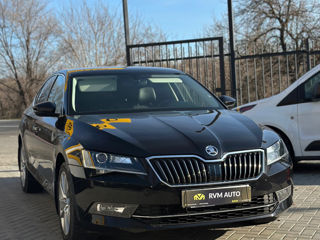 Skoda Superb foto 3