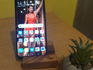 Huawei P smart duos 64 gb 950 lei