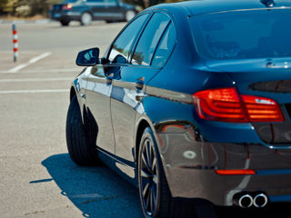 BMW 5 Series foto 1