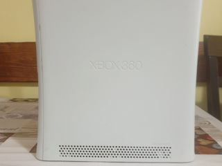 Vând Xbox 360 Modat (sau schimb) foto 1