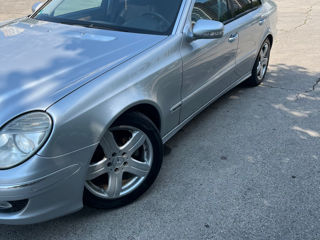 Mercedes E-Class foto 9