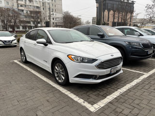 Ford Fusion foto 2