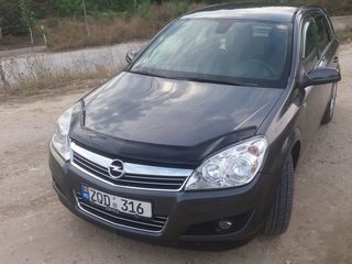 Opel Astra foto 4