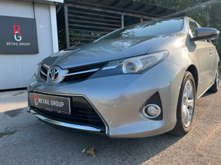 Toyota Auris foto 1