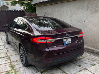 Ford Fusion foto 3