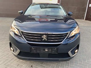 Peugeot 5008 foto 3