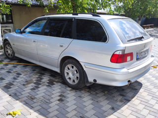 BMW 5 Series foto 3