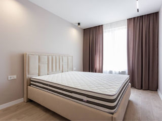 Apartament cu 2 camere, 74 m², Buiucani, Chișinău foto 6