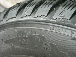 Kumho Winter 215/60 R16 идеальная- срочно foto 8