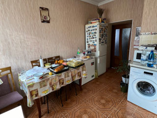 Apartament cu 2 camere, 58 m², Gara de nord, Bălți foto 2