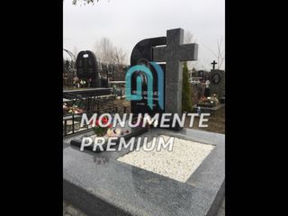 Monumente funerare din granit - culturale - Monumente Premium foto 2