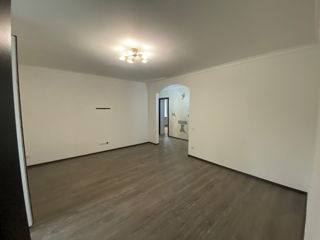 Apartament cu 3 camere, 70 m², 6 cartier, Bălți foto 4