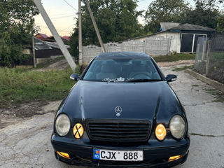 Mercedes CLK-Class foto 3