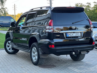 Toyota Land Cruiser Prado foto 4