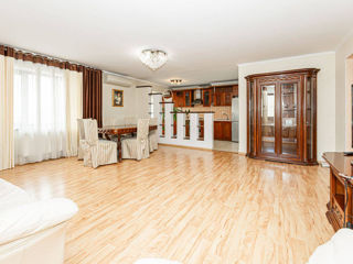 Apartament cu 3 camere, 150 m², Botanica, Chișinău foto 5