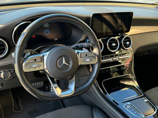 Mercedes GLC foto 10