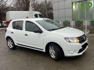 Dacia Sandero foto 2