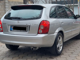 Mazda 323 foto 6