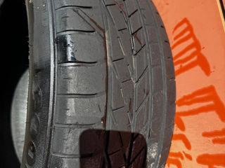 Продам 2 ската goodyear и 2 ската dunlop 235/55/19 лето foto 3